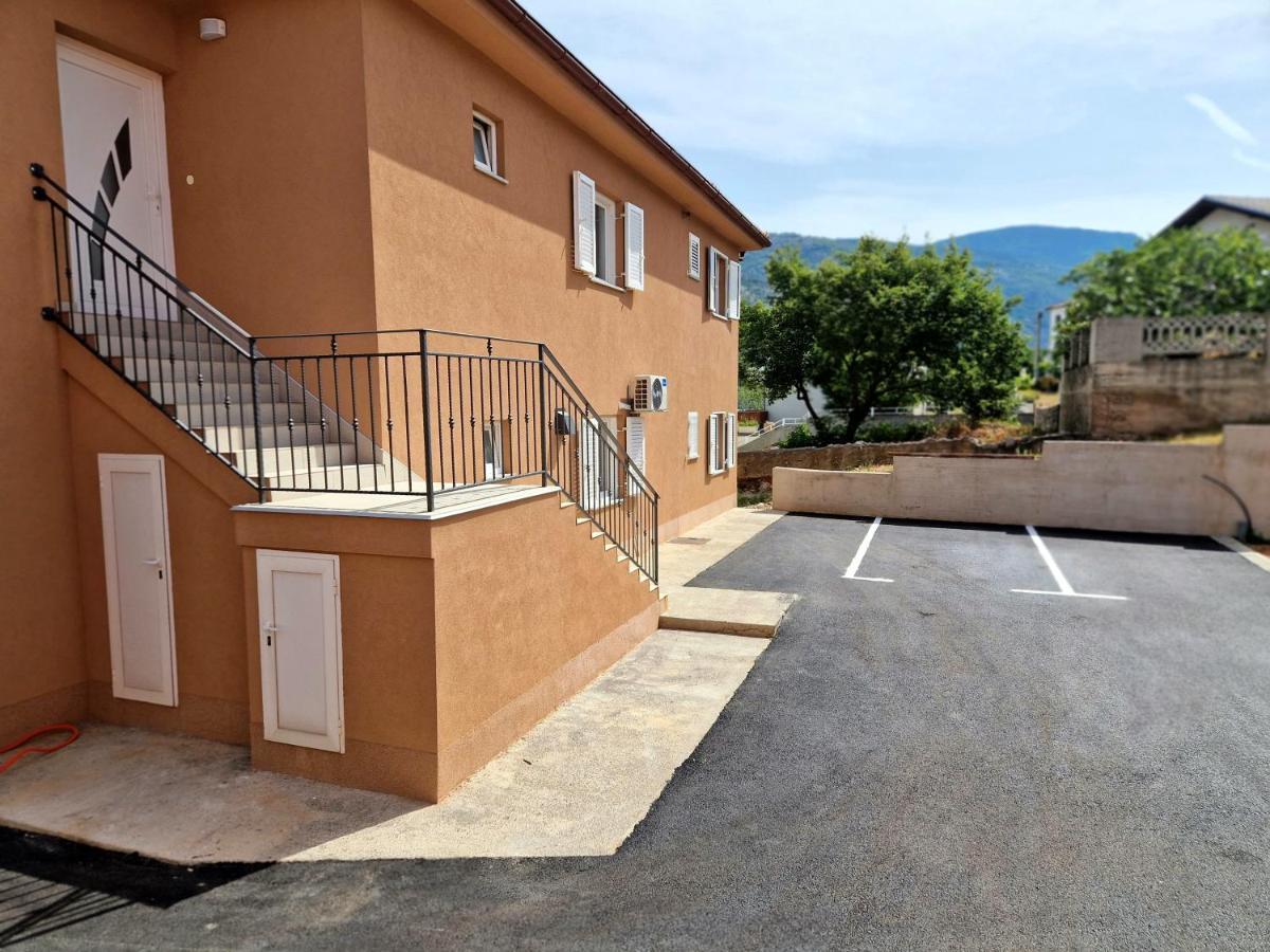 סנג' Apartments Gabriel מראה חיצוני תמונה