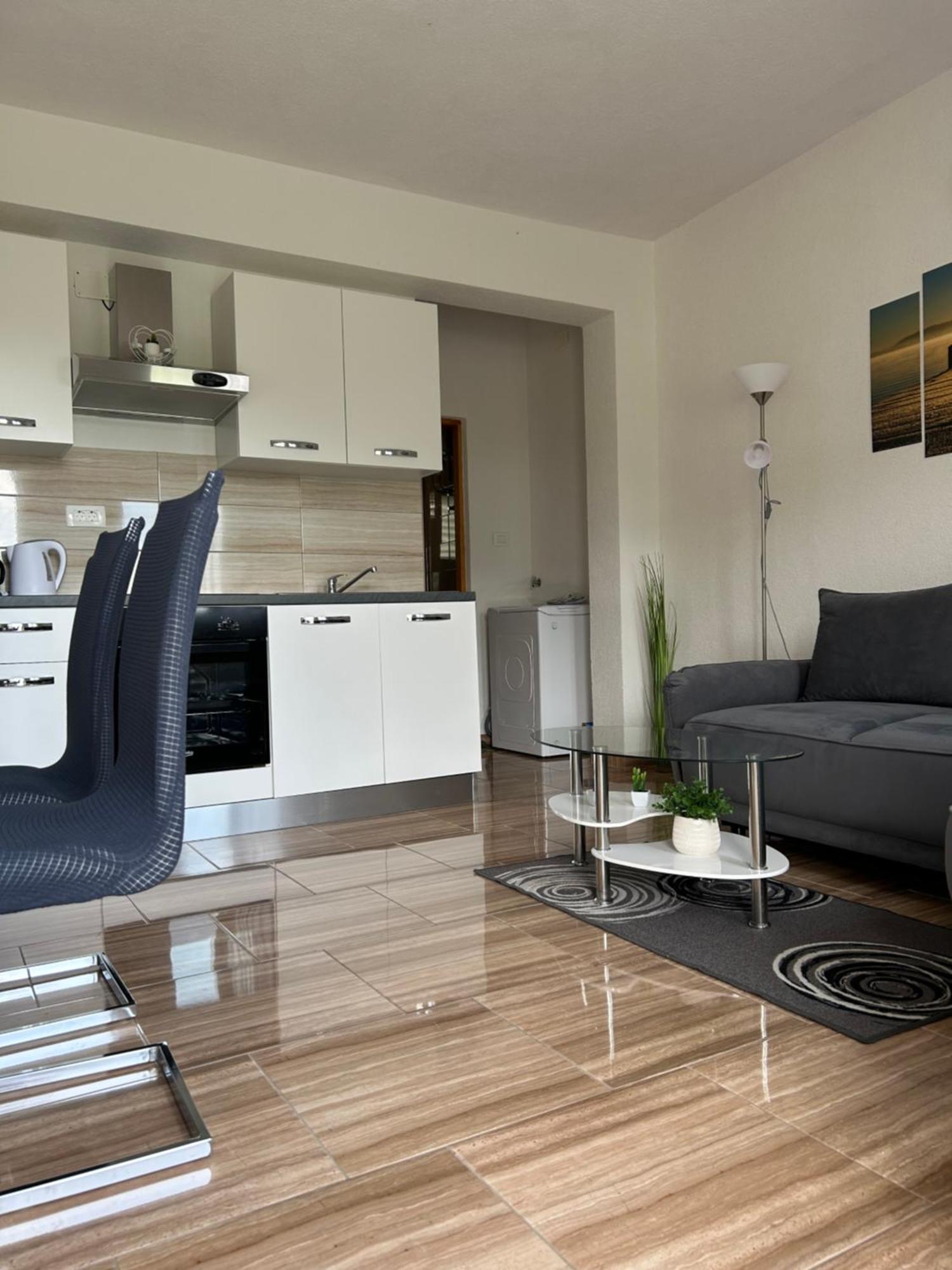 סנג' Apartments Gabriel מראה חיצוני תמונה