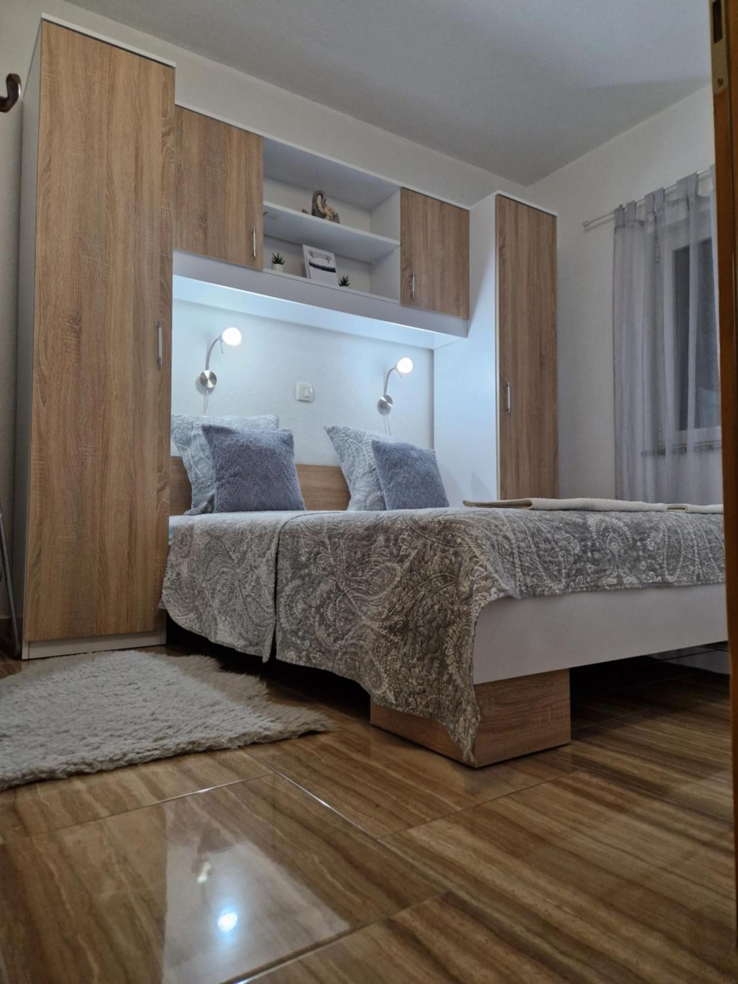 סנג' Apartments Gabriel מראה חיצוני תמונה
